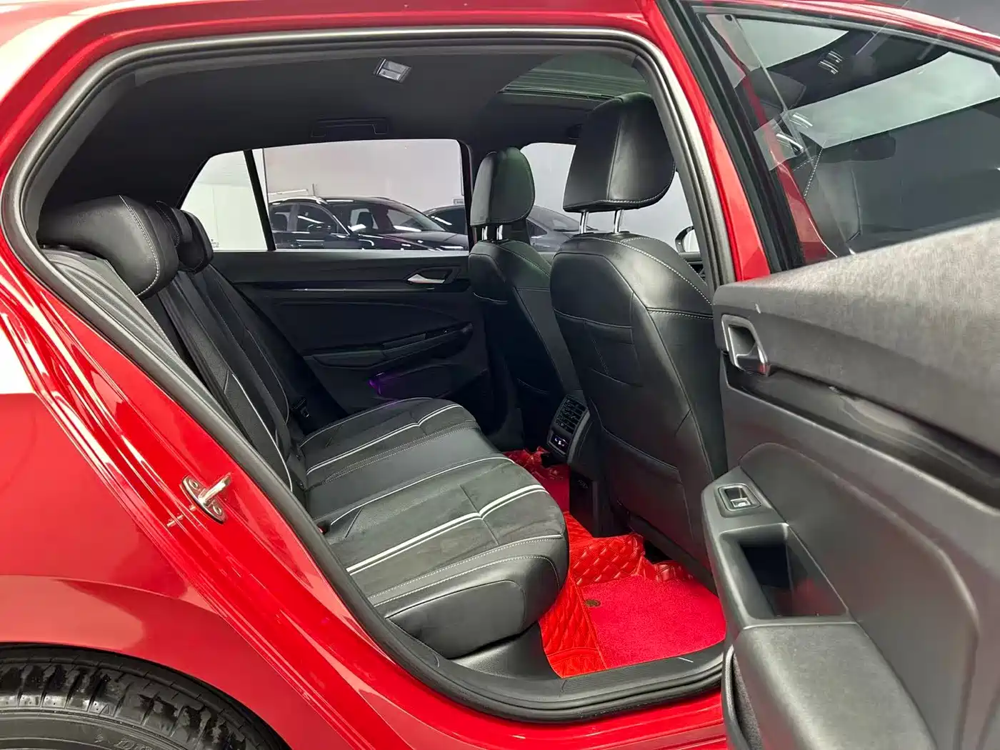 Volkswagen Golf 2021 280TSI DSG R-Line фото 20