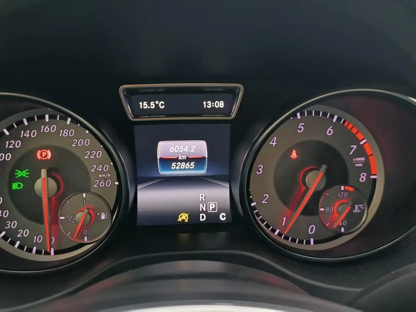 Mercedes-Benz GLA 2016 GLA 220 4MATIC Fashion фото 13