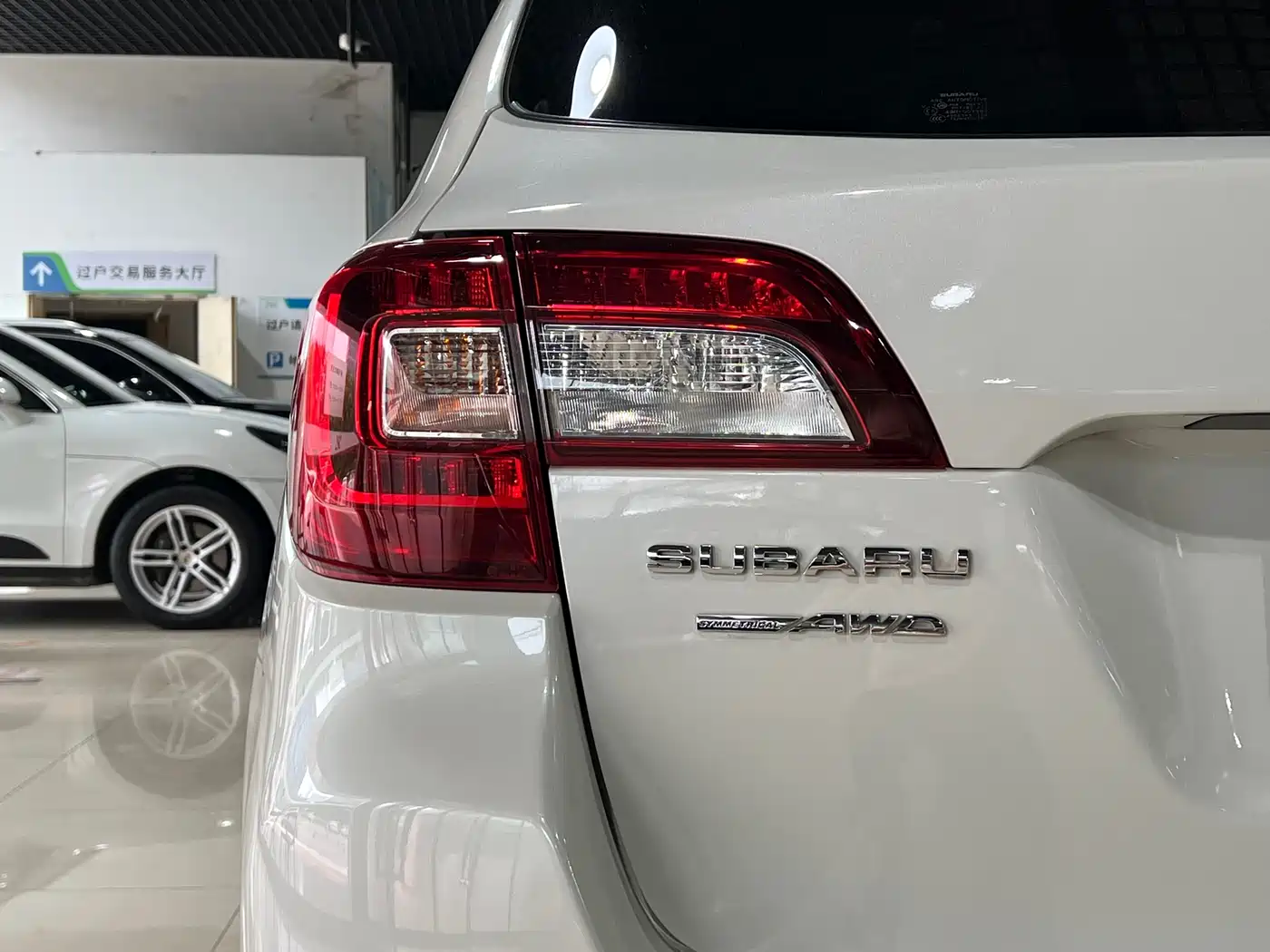Subaru Outback 2017 2.5i Sport Navigation Edition EyeSight фото 9