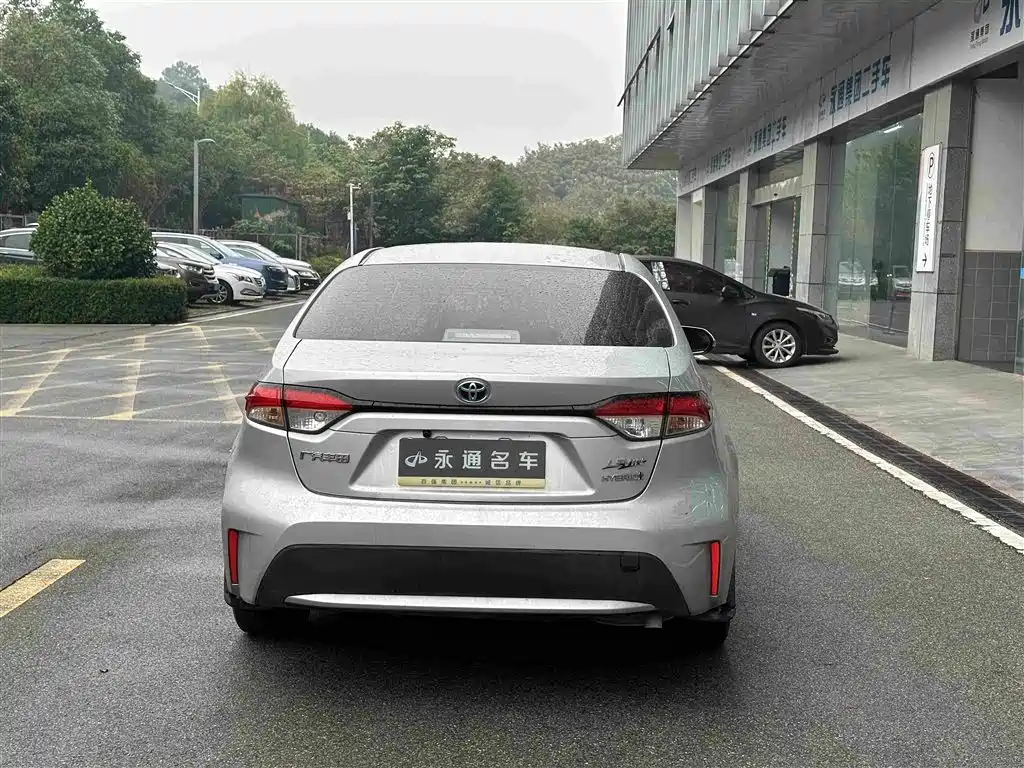 صورة 9 - Toyota Levin