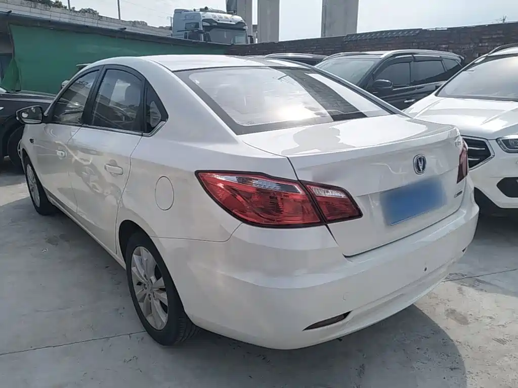 Changan Eado 2014 2014 1.6L Manual Luxury