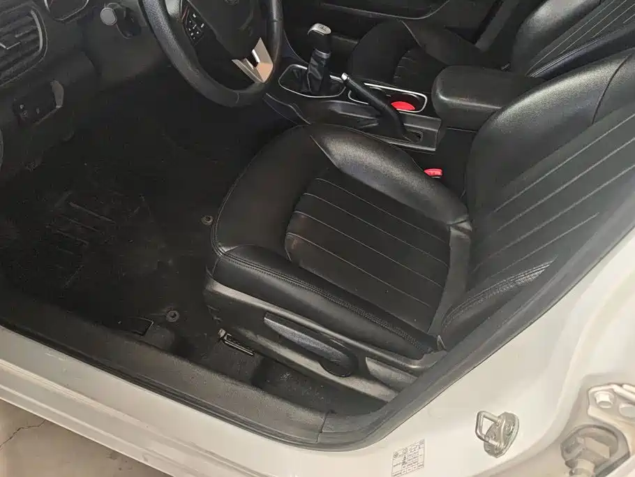 Besturn B50 2017 2016 1.6L Manual Luxury