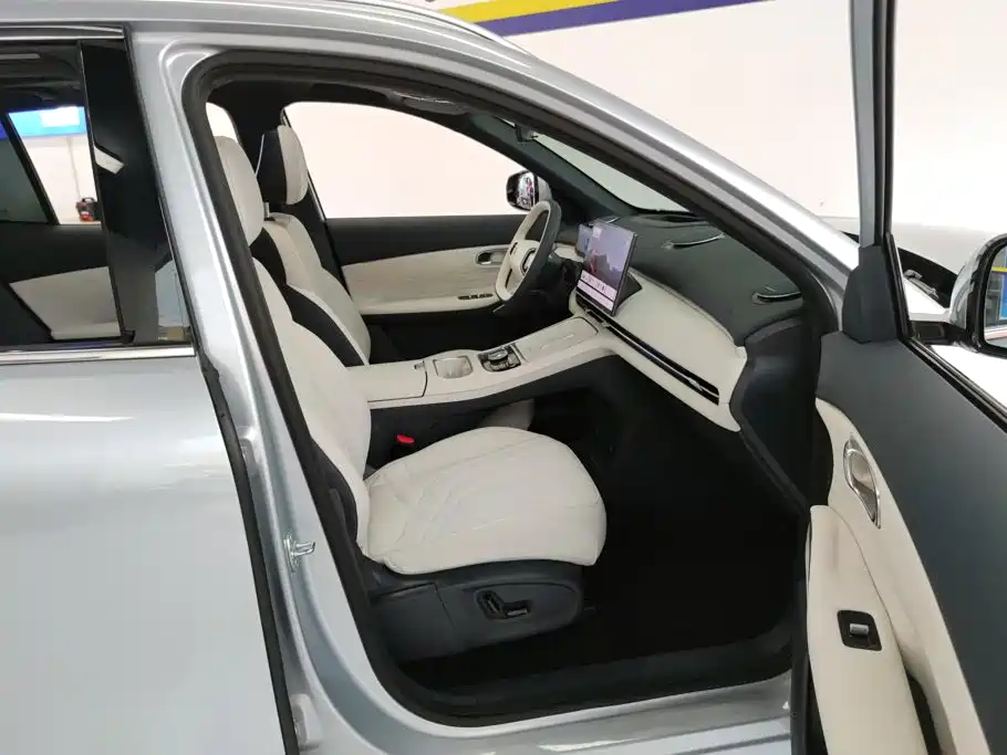 Geely Galaxy Galaxy Starship 7 EM-i 2025 2025 Model 120km Explorer+ Edition