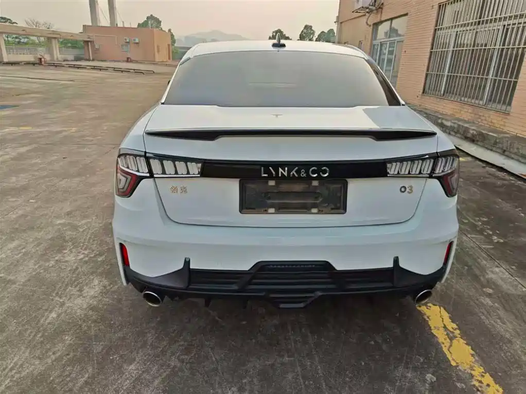 Lynk & Co 03 2020 1.5TD DCT Power Pro Edition фото 8