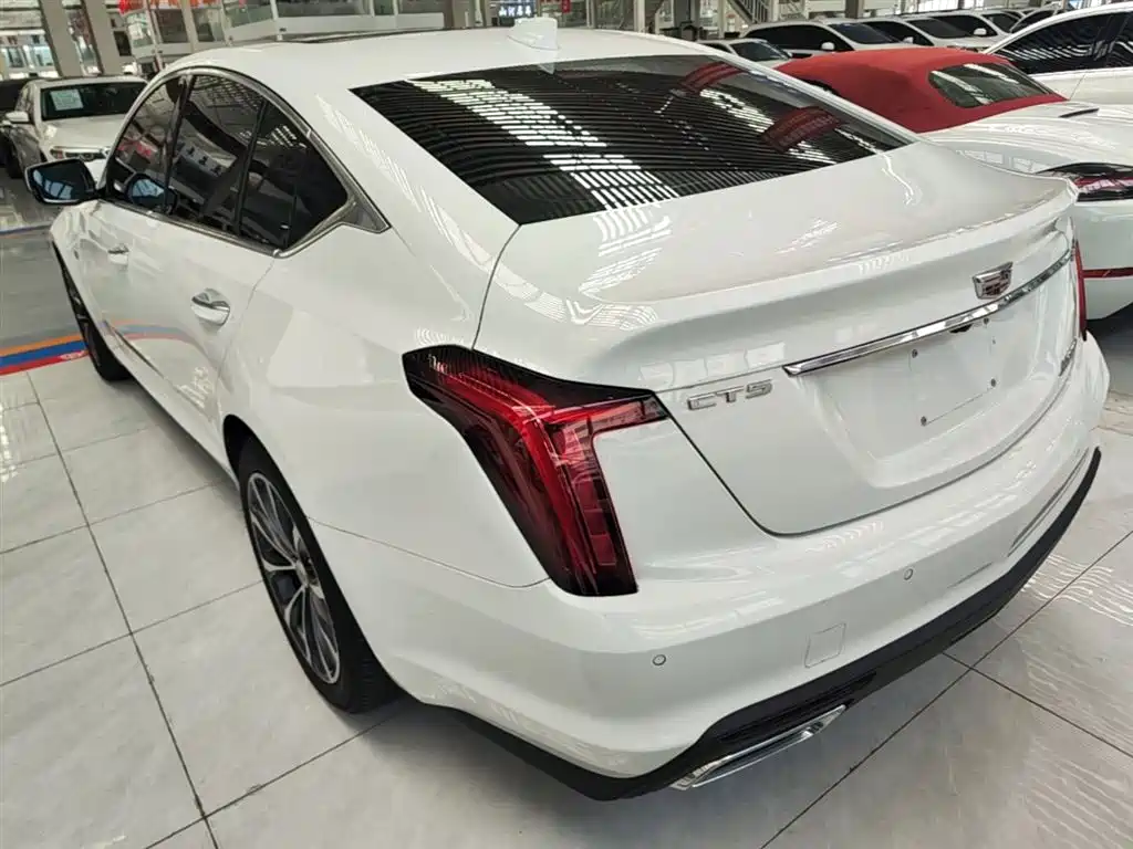 CADILLAC CT5