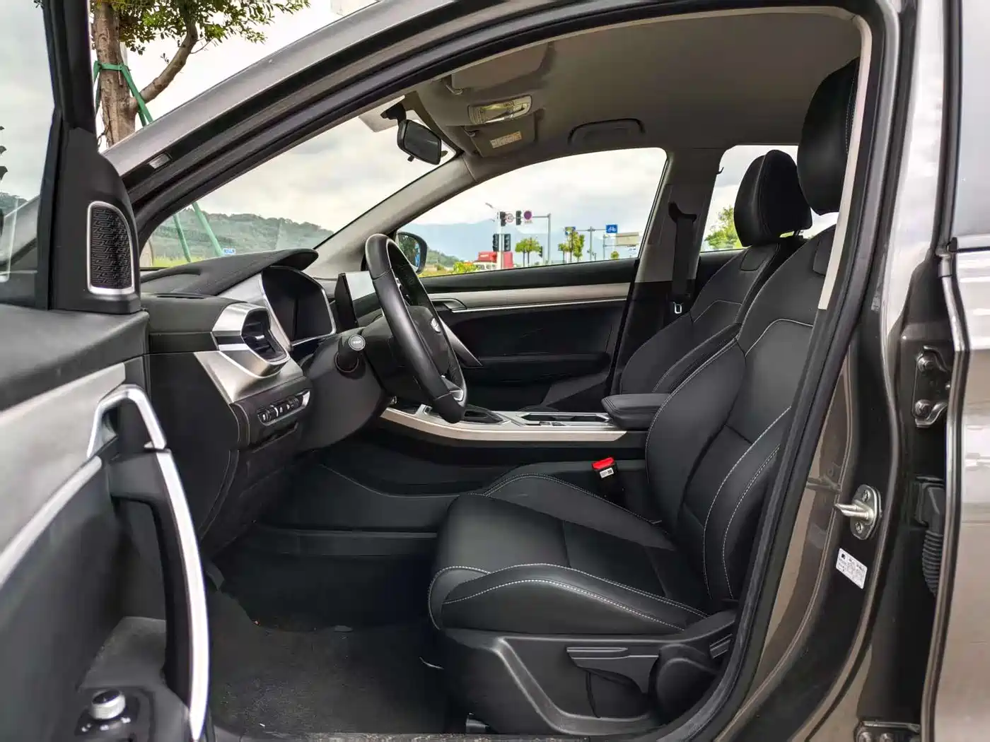 GEELY AUTOMOBILE BINYUE