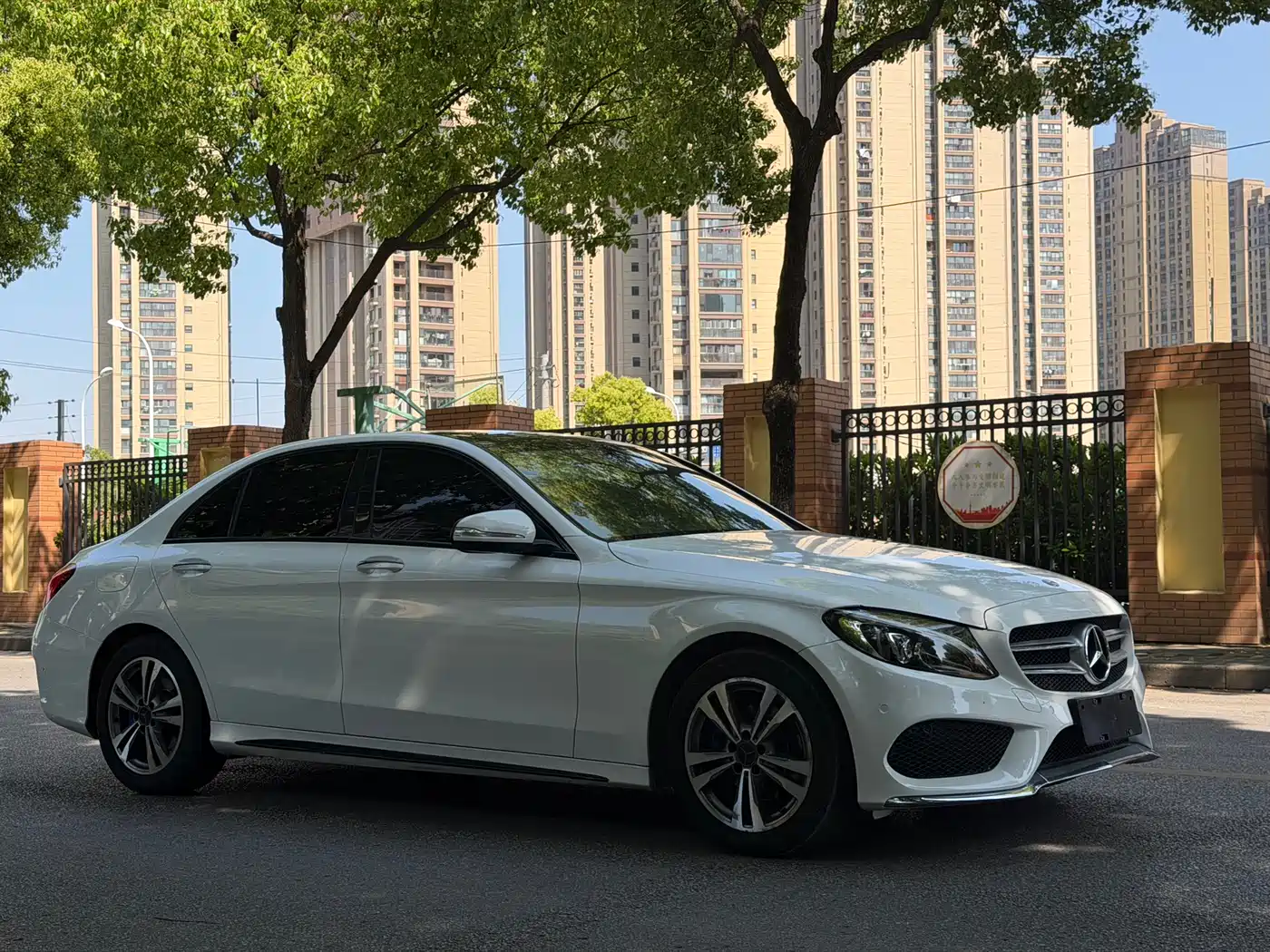 Mercedes-Benz C-Class 2015 Facelift C 200 L Sport фото 3