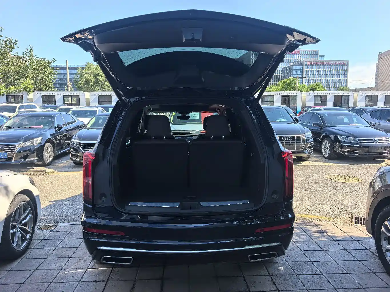 CADILLAC XT6