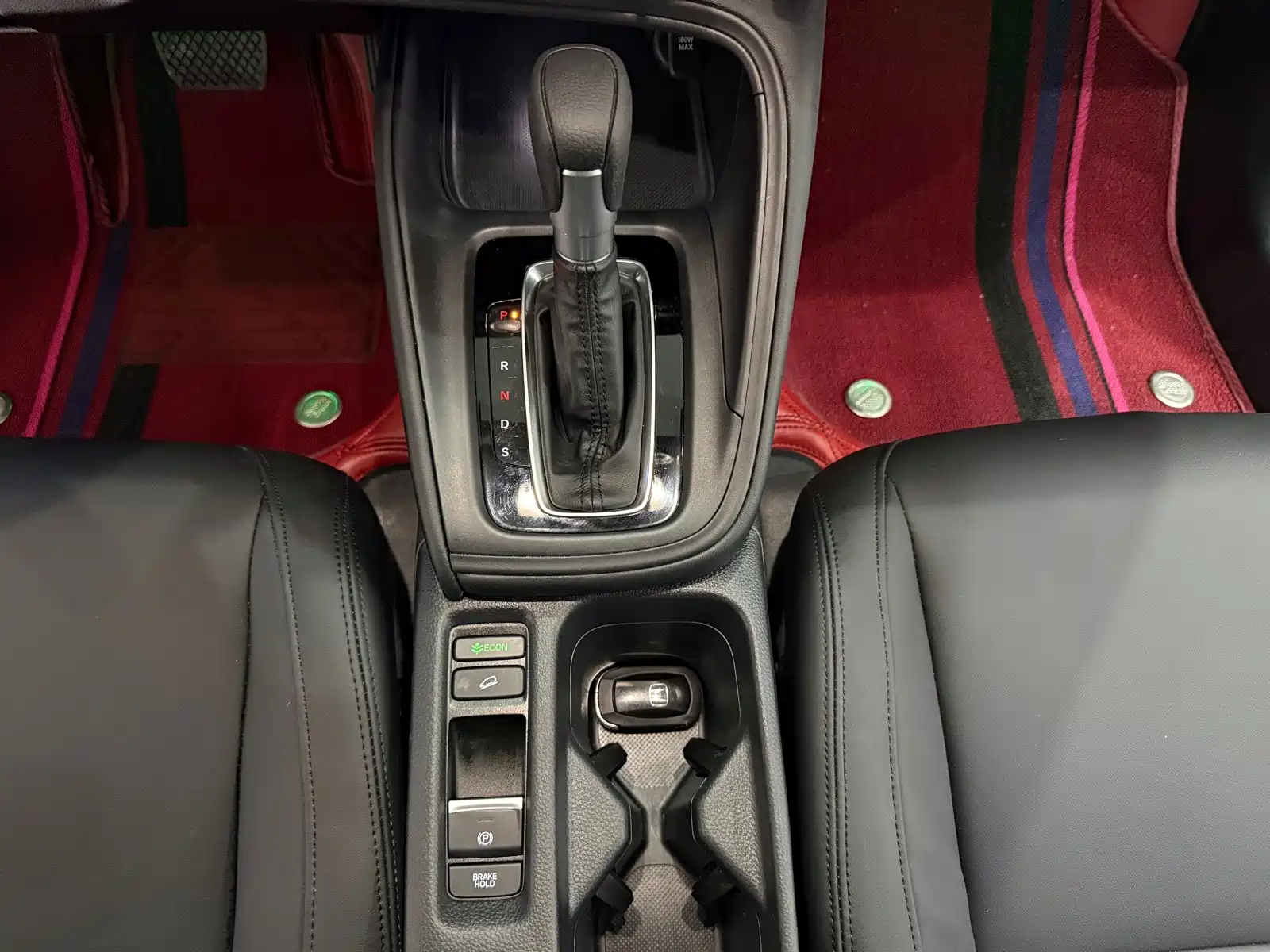 Photo 15 - Honda Vezel