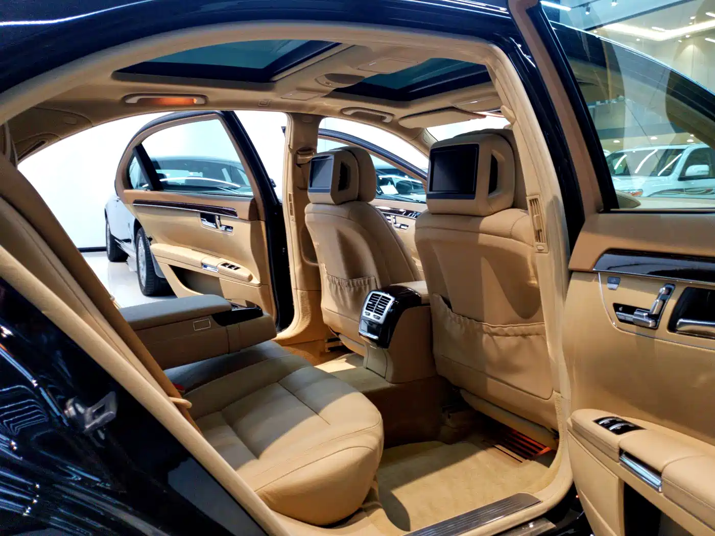 Mercedes-Benz S-Class 2012 S 300 L Premium Grand Edition фото 8