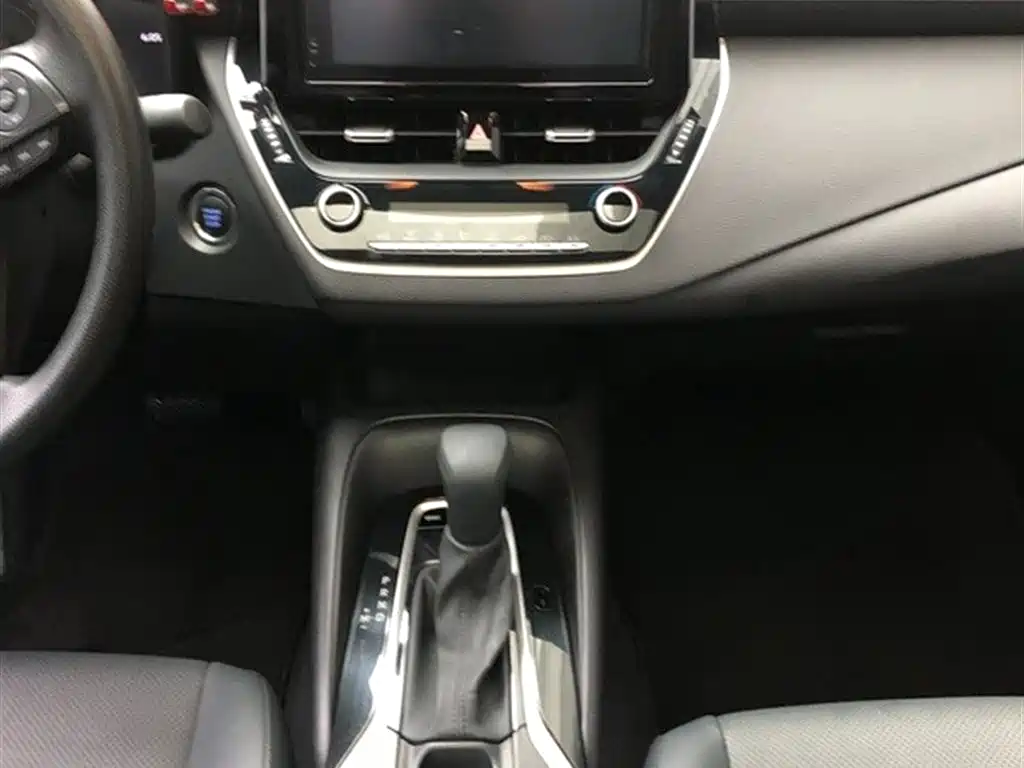 Toyota Levin 2021 185T CVT Luxury Edition фото 10