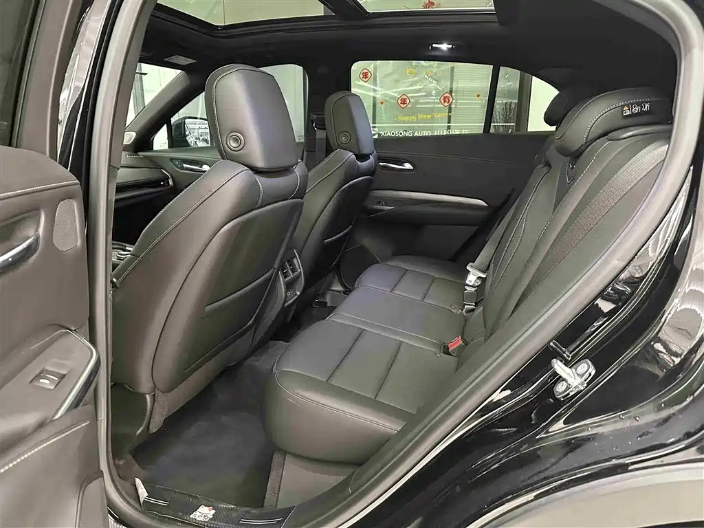 Cadillac XT4 2024 28T 2WD Premium фото 11