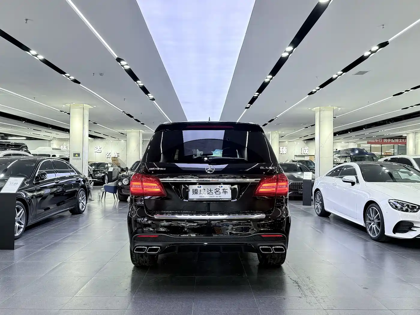 Mercedes-Benz GLS AMG 2016 AMG GLS 63 4MATIC фото 4