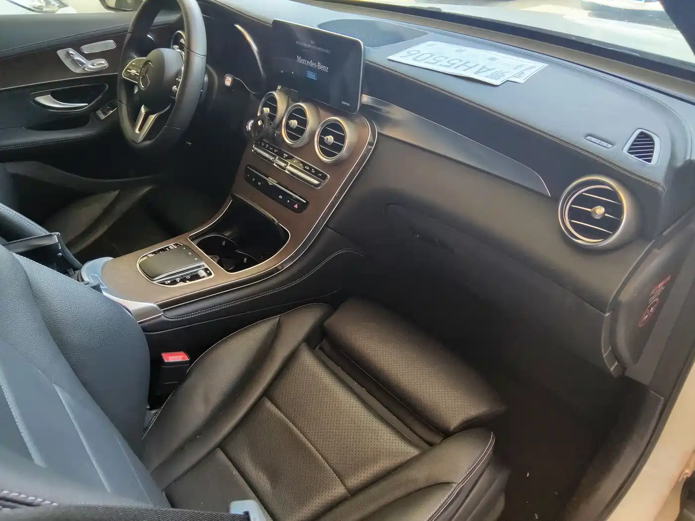 Mercedes-Benz GLC 2020 Facelift GLC 300 L 4MATIC Dynamic фото 6