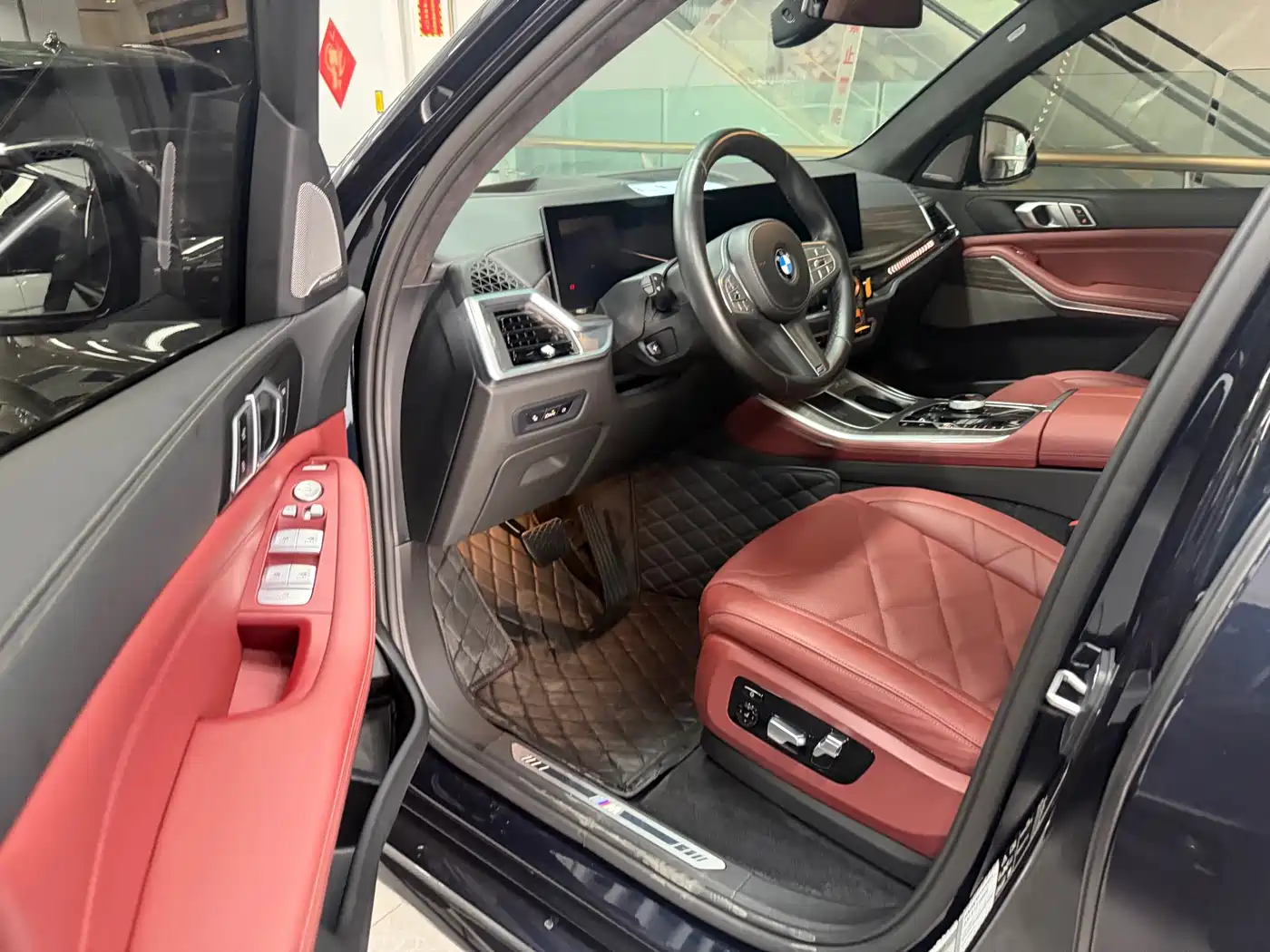 BMW X5 2023 xDrive 40Li M Sport Black Night Package фото 5
