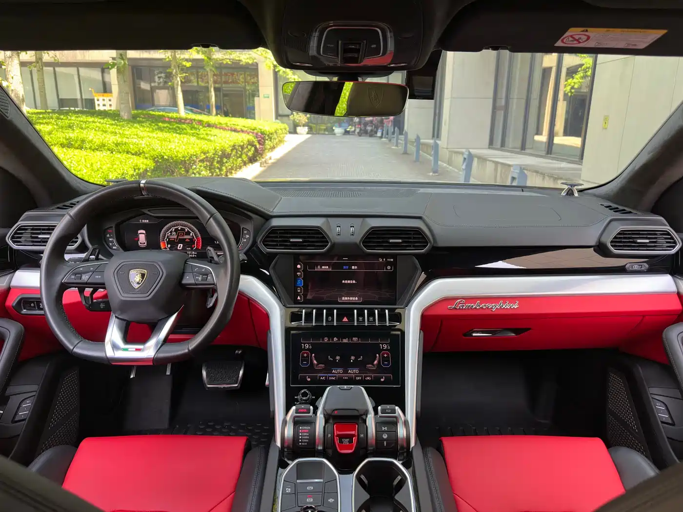 Lamborghini Urus 2018 4.0T V8 фото 19