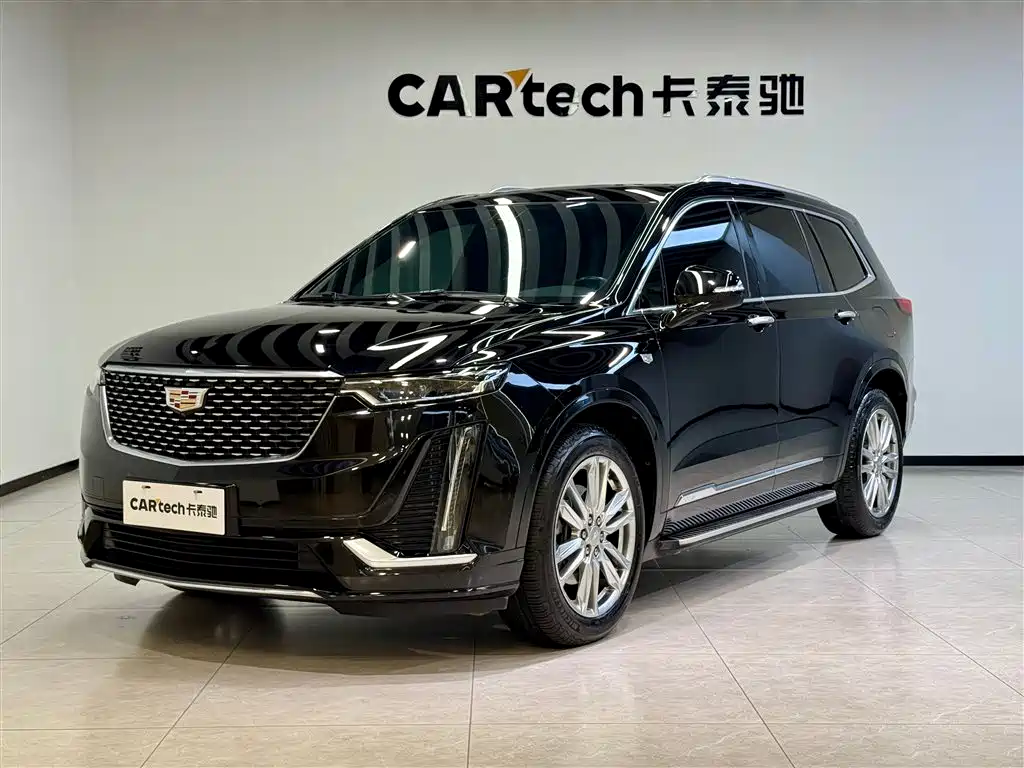 CADILLAC XT6