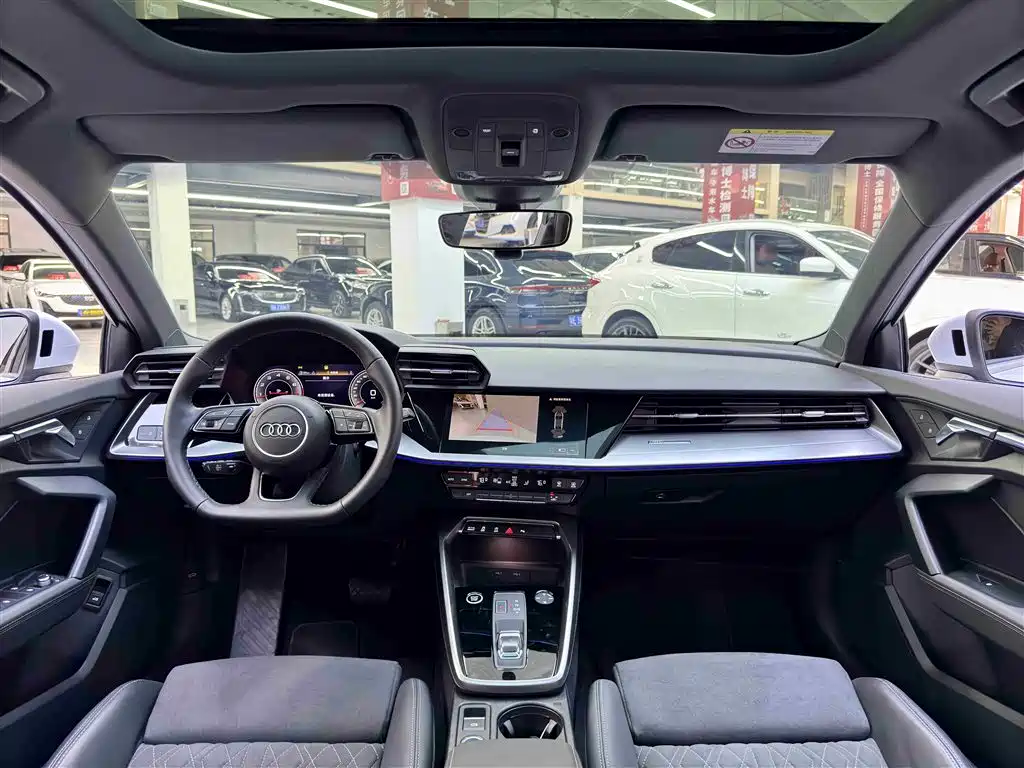 Audi A3 2023 Facelift A3L Limousine 35 TFSI Luxury Sport фото 9