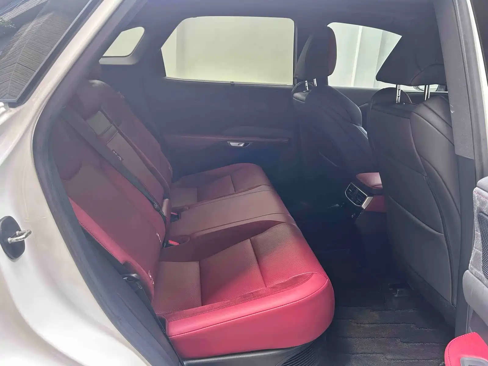Фото 27 - Lexus RX