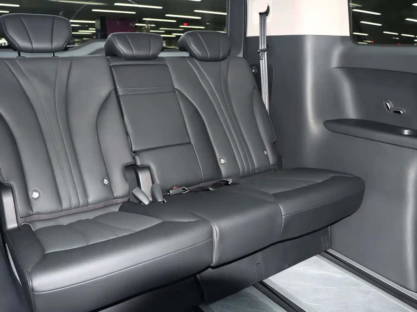 Hongqi HQ9 PHEV 2024 2024 Model 2.0T AWD Luxury Edition