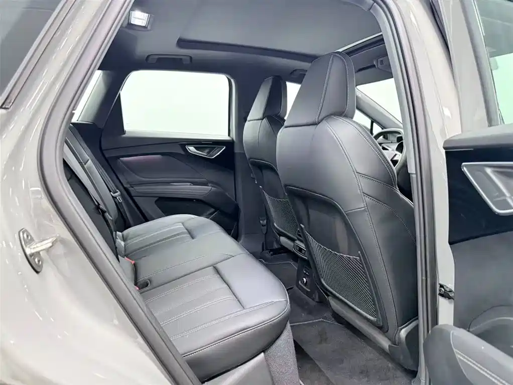 Audi Q4 e-tron 2024 40 e-tron Creation Edition фото 7