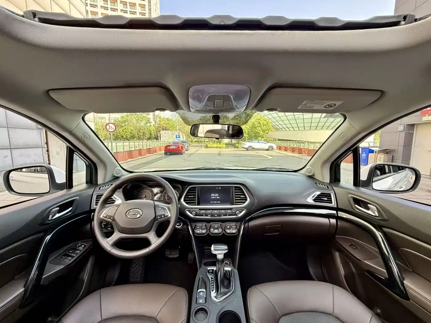 GAC Trumpchi Trumpchi GS4 2017 235T Automatic 2WD Luxury Smart Connected Edition фото 4