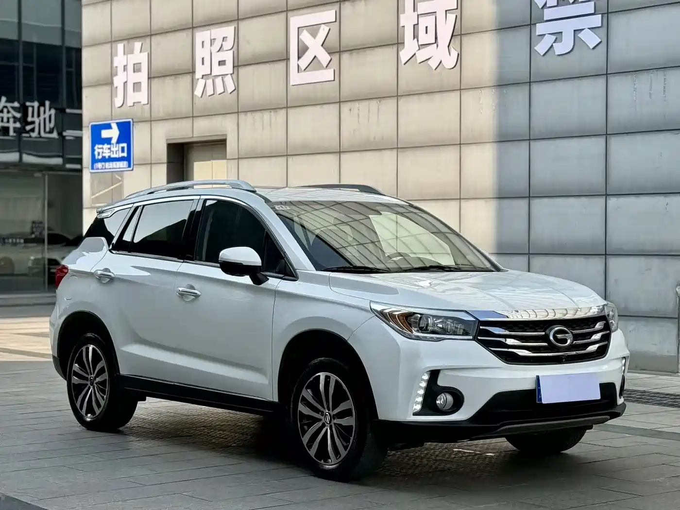 GAC Trumpchi Trumpchi GS4 2017 235T Automatic 2WD Luxury Smart Connected Edition фото 3