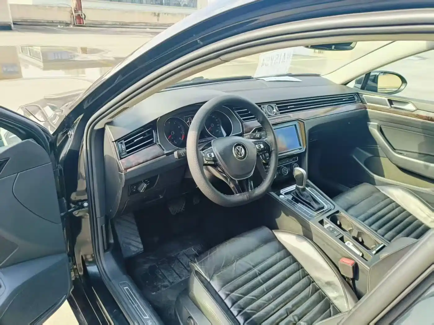 Volkswagen Magotan 2019 330TSI DSG Luxury China V фото 5