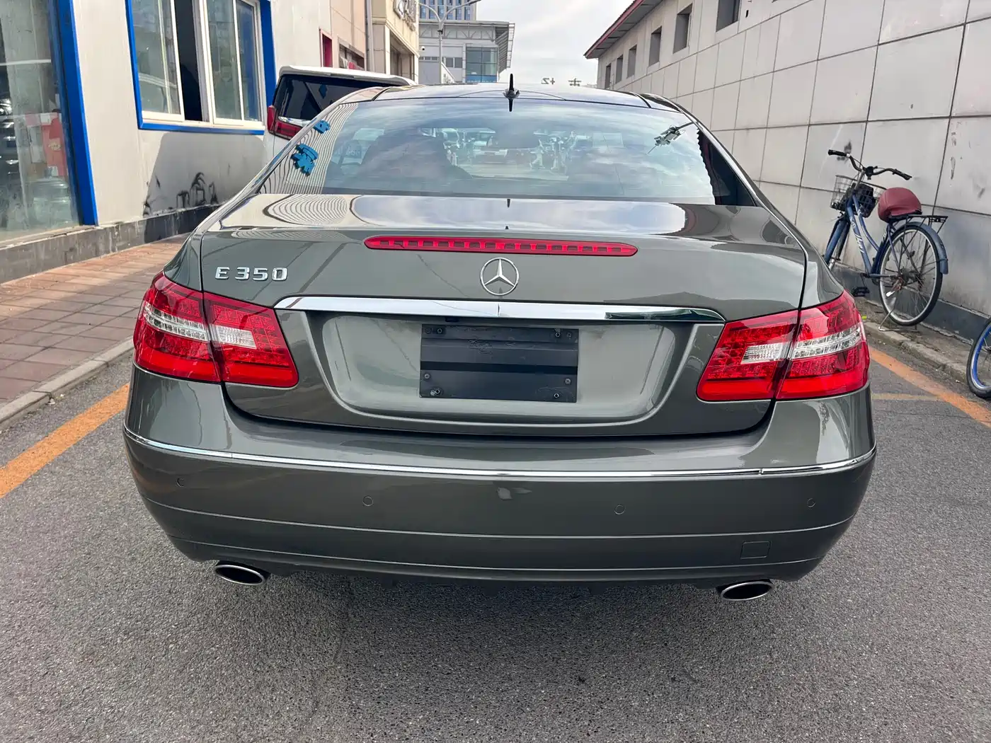 Mercedes-Benz E-Class (Import) 2009 Model E 350 Coupe фото 3