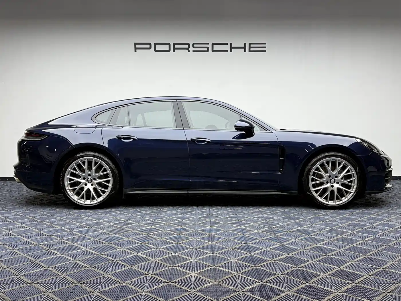 Porsche Panamera 2023 Panamera 2.9T фото 6