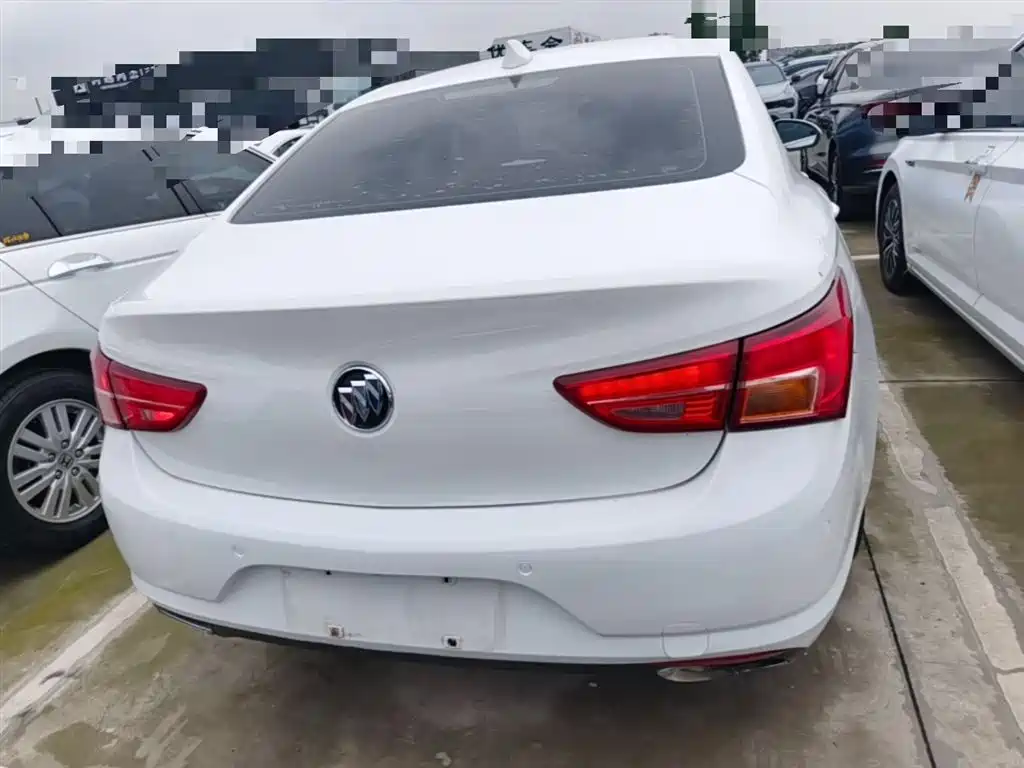 Buick Verano 2017 Sedan 20T DCT Elite фото 6