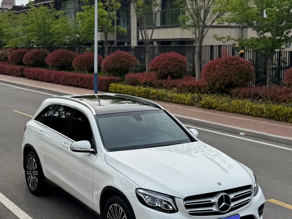 Mercedes-Benz GLC 2018 Facelift GLC 260 4MATIC Dynamic фото 3
