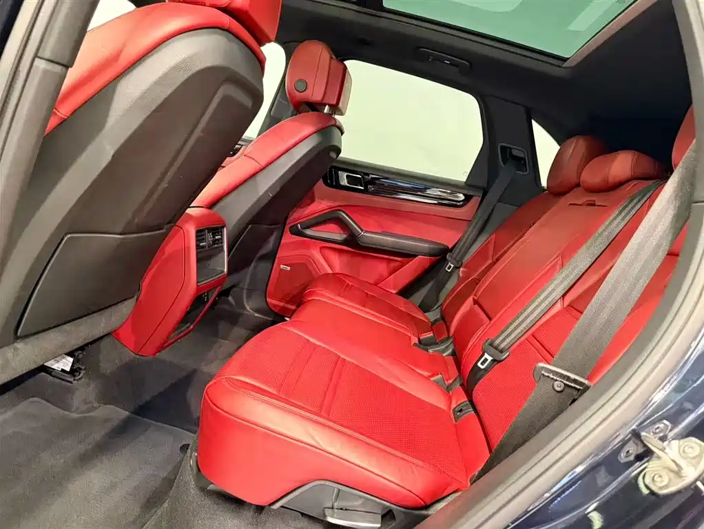 PORSCHE CAYENNE NEW ENERGY