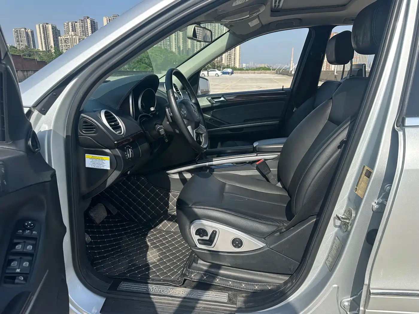 Mercedes-Benz GL-Class фото 15