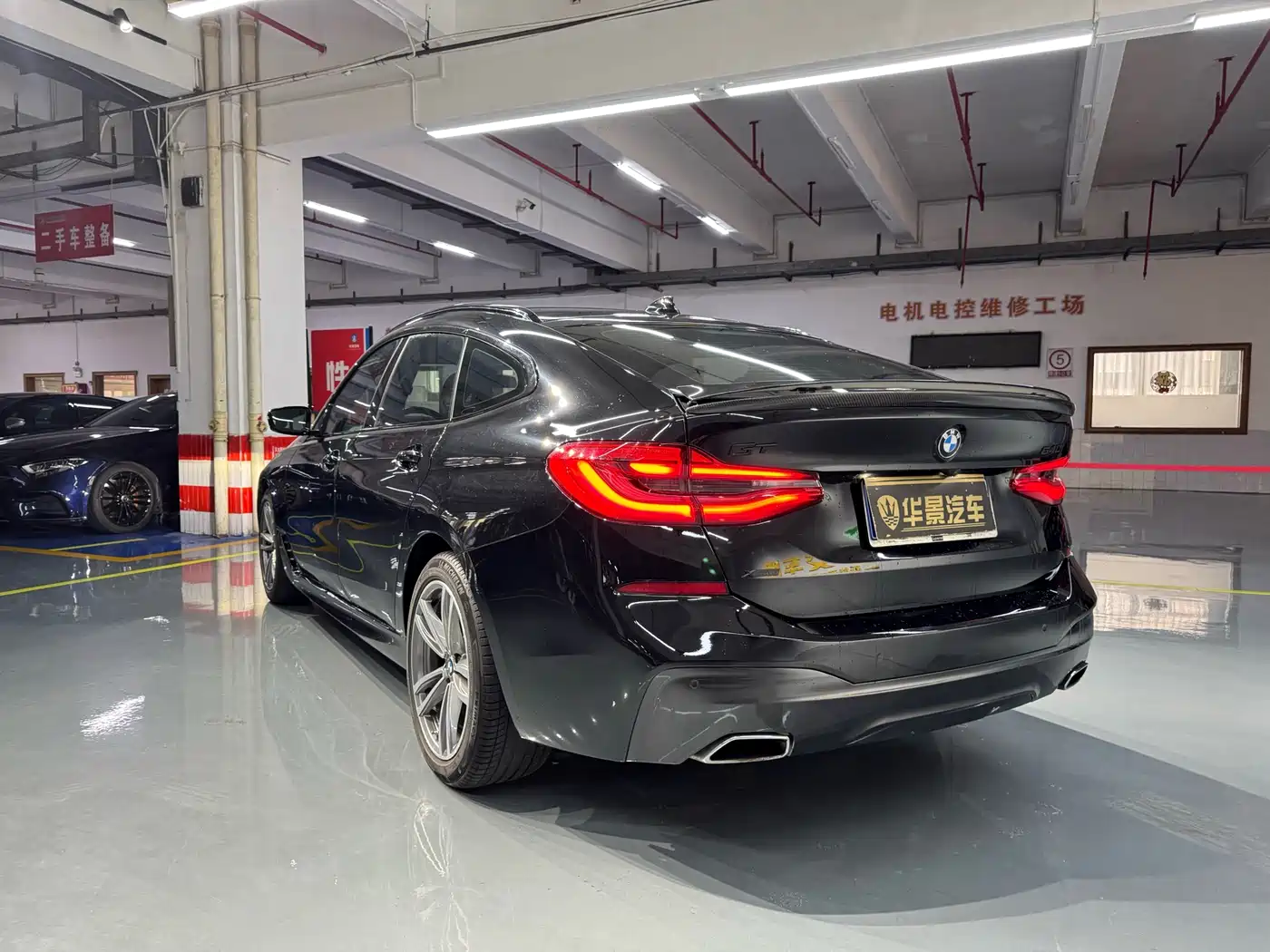 BMW 6 Series GT 2018 630i M Sport Package фото 8