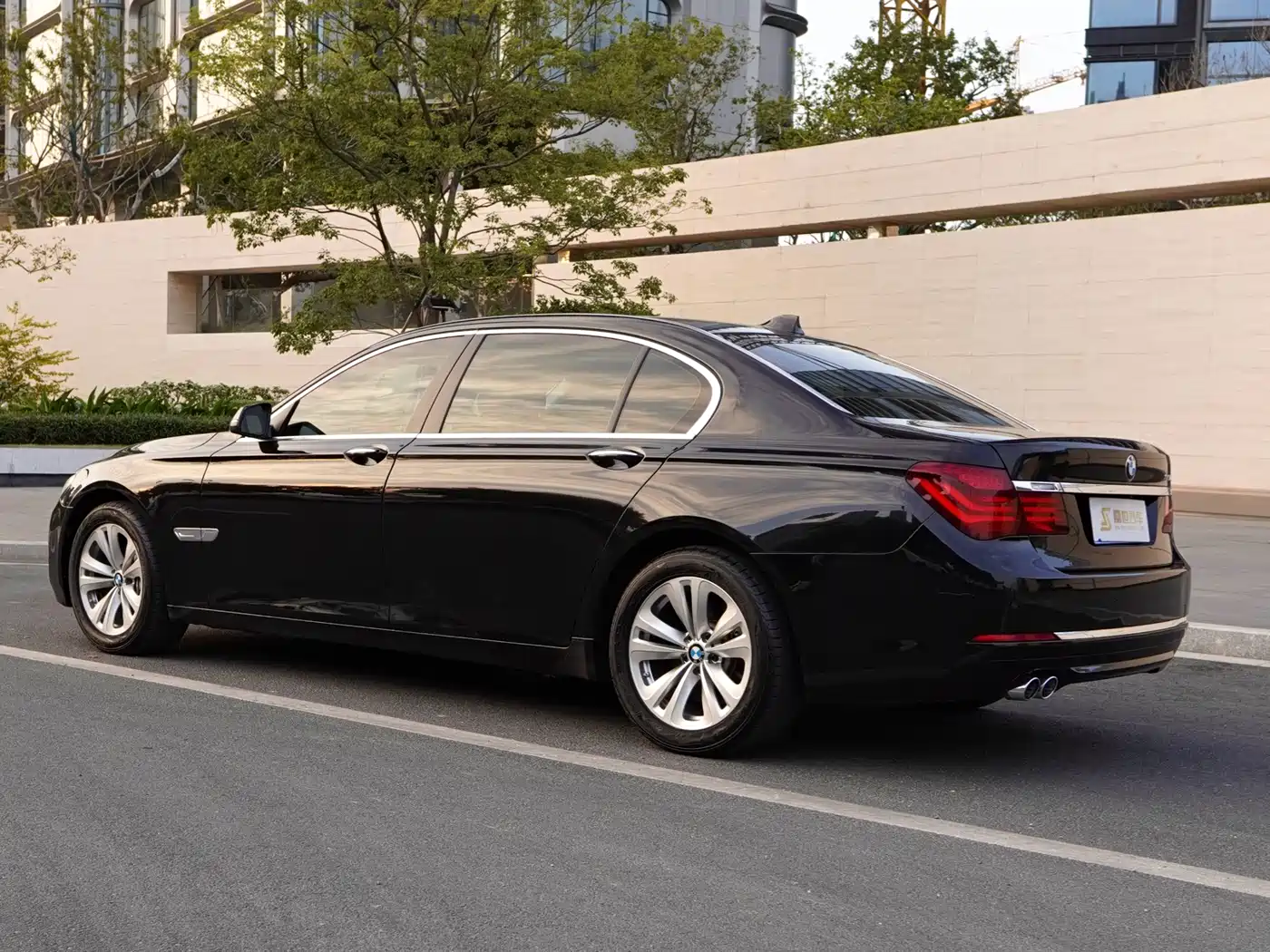 BMW 7 Series 2013 Model 730Li Leading фото 11