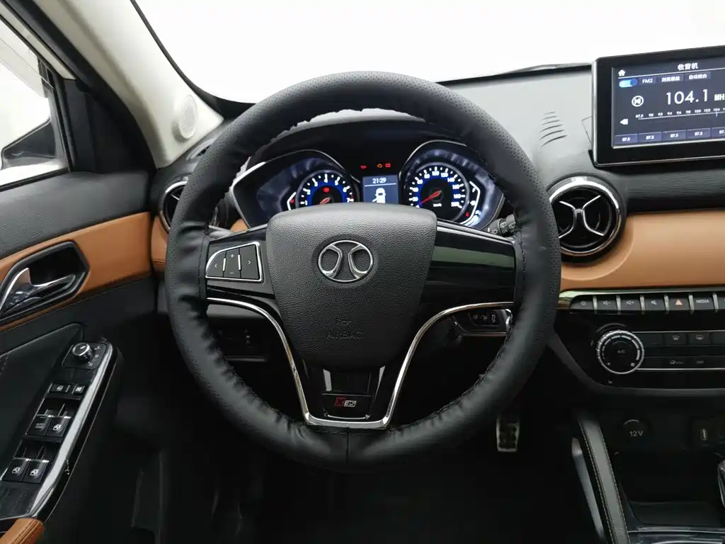 BAIC Senova X35 2017 2016 1.5L Manual Luxury Edition
