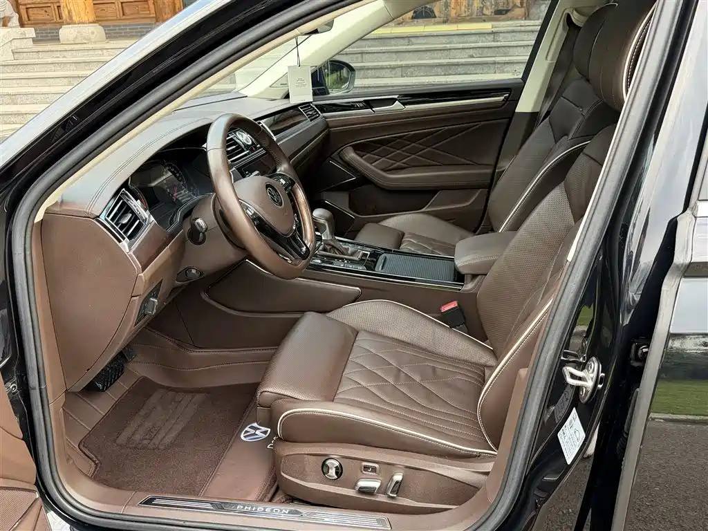 Volkswagen Phideon 2023 2021 380TSI Premium Edition