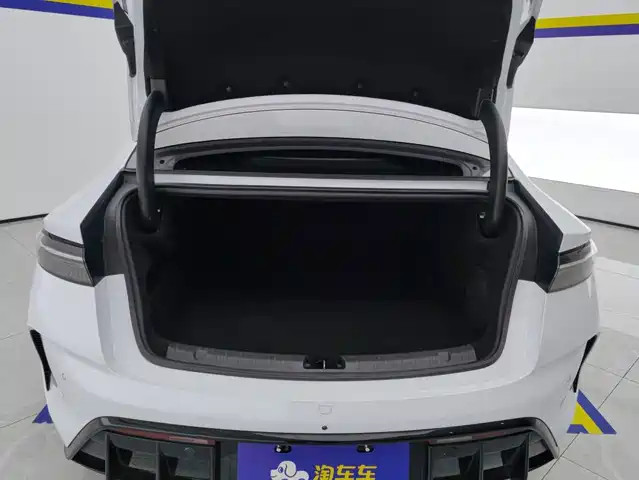 BYD Seal 2022 550km Standard Range RWD Premium — фото 4
