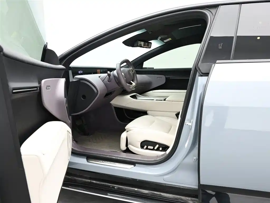 Avatr 12 2023 650 Triple Laser AWD Performance Edition фото 10