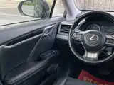 Фото 15 - Lexus RX
