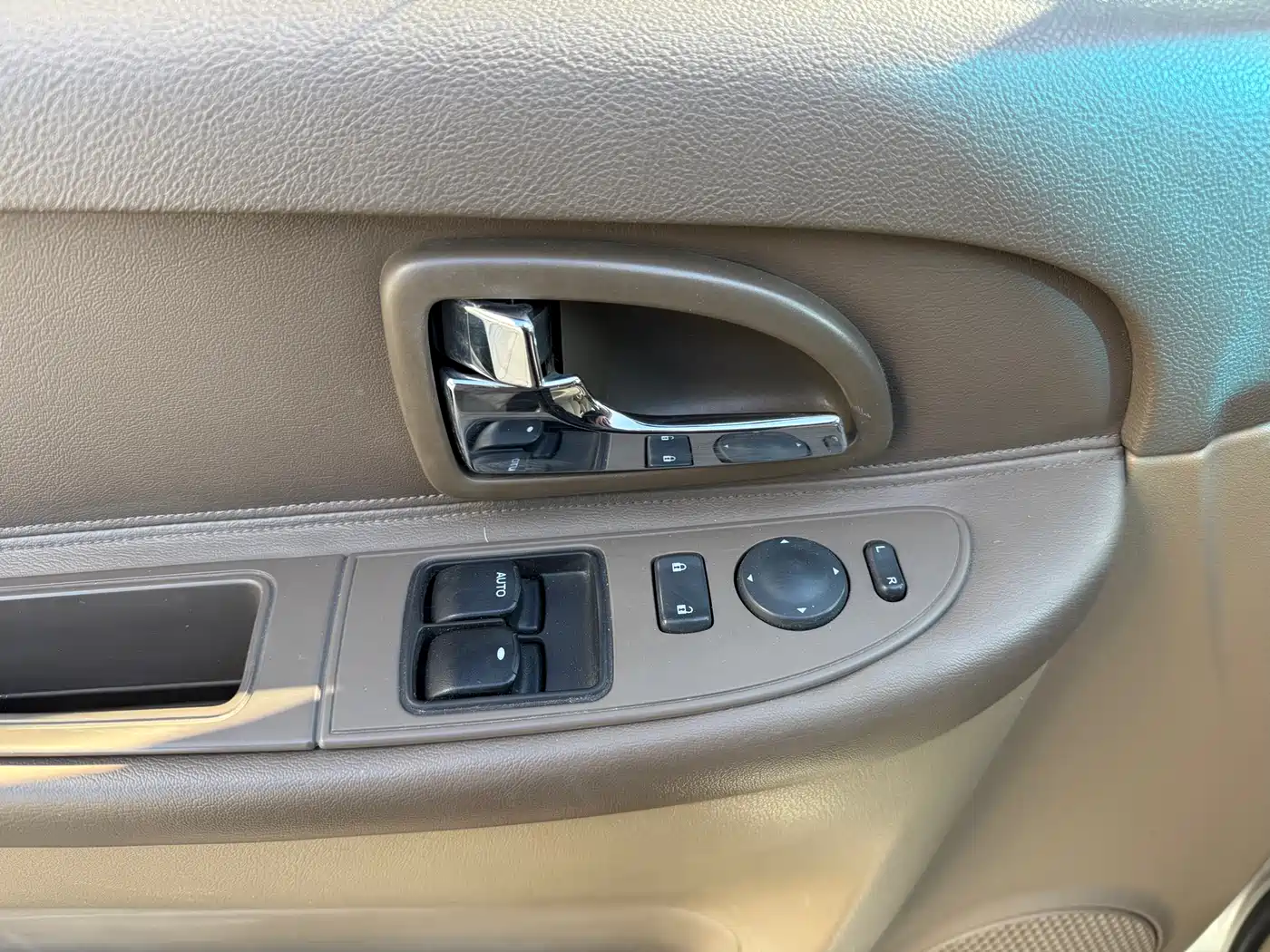 Buick GL8 2014 2.4L Classic Edition фото 10