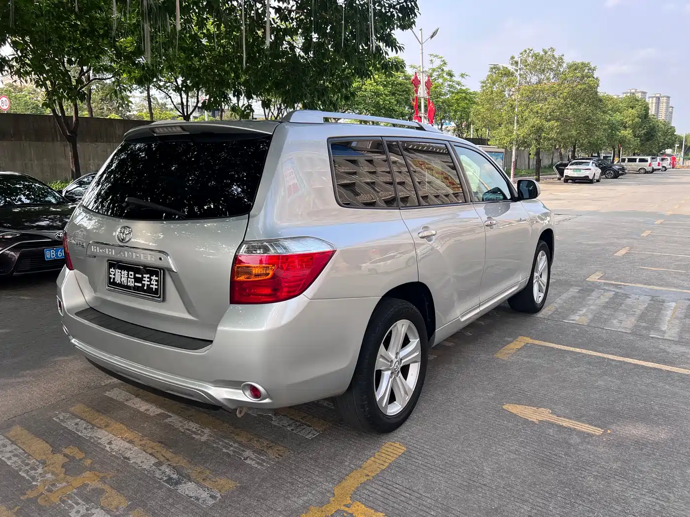 Toyota Highlander 2009 2.7L 2WD 7-Seater Premium фото 6