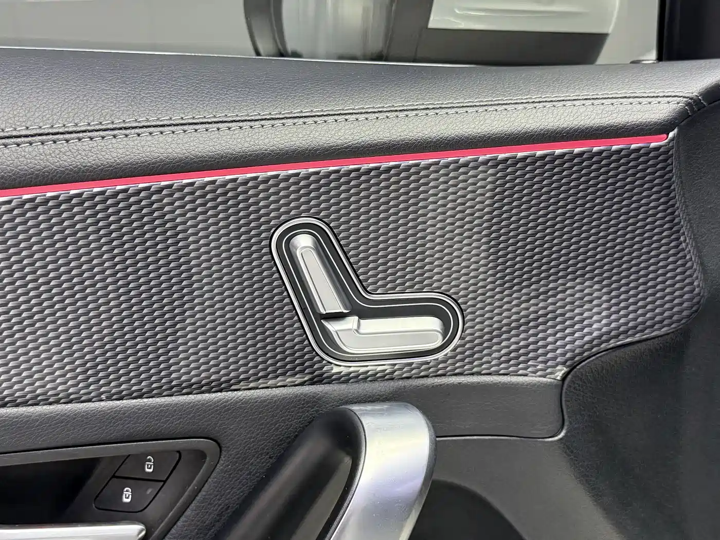Mercedes-Benz A-Class 2021 A 200 L Sport Sedan Fashion Edition фото 7