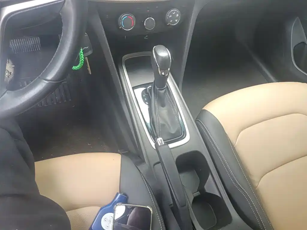 CHEVROLET CRUZE