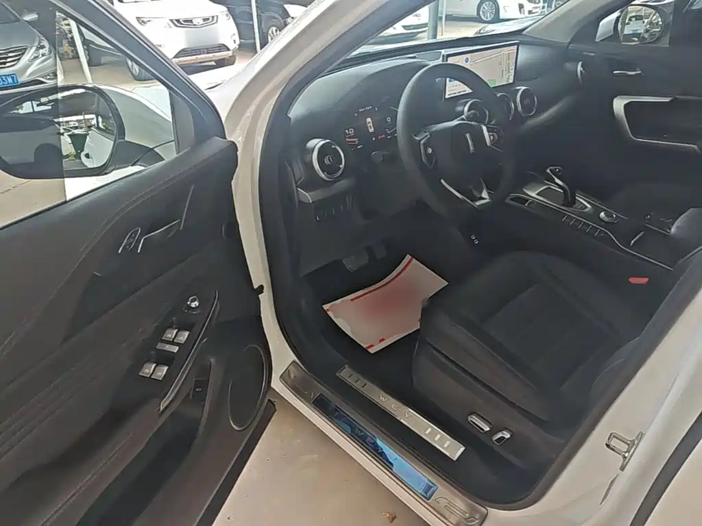 WEY VV5 2021 2021 1.5T 2WD Smart Pioneer