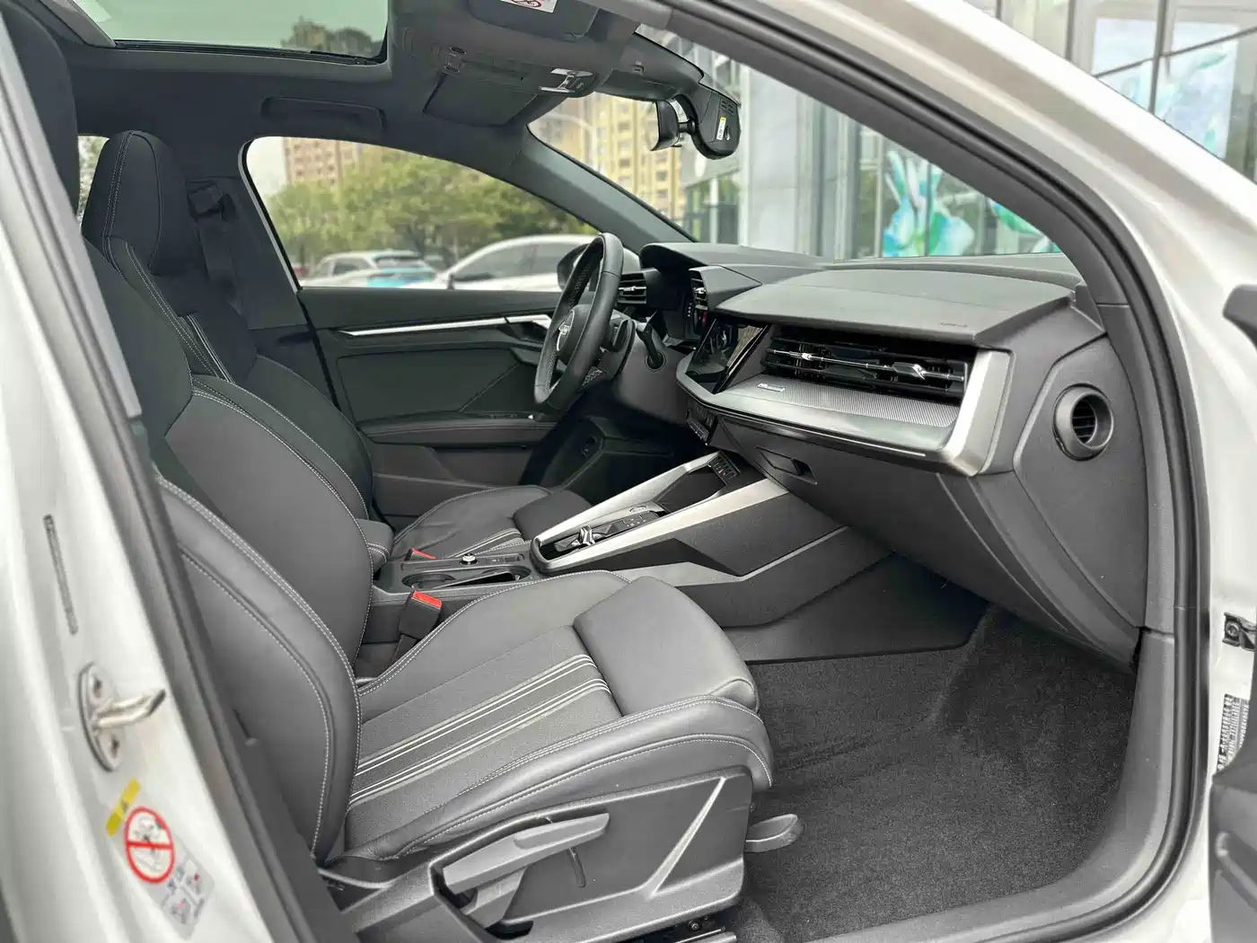Audi A3 2023 Facelift Sportback 35 TFSI Fashion Sport фото 27