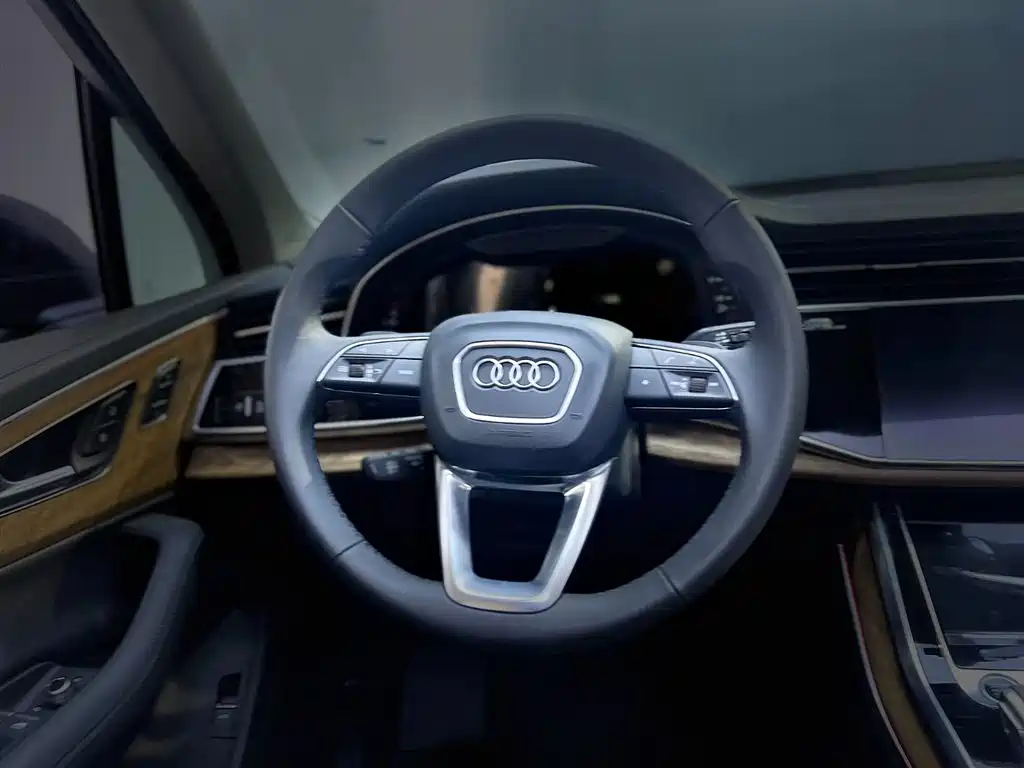 Photo 12 - Audi Q7