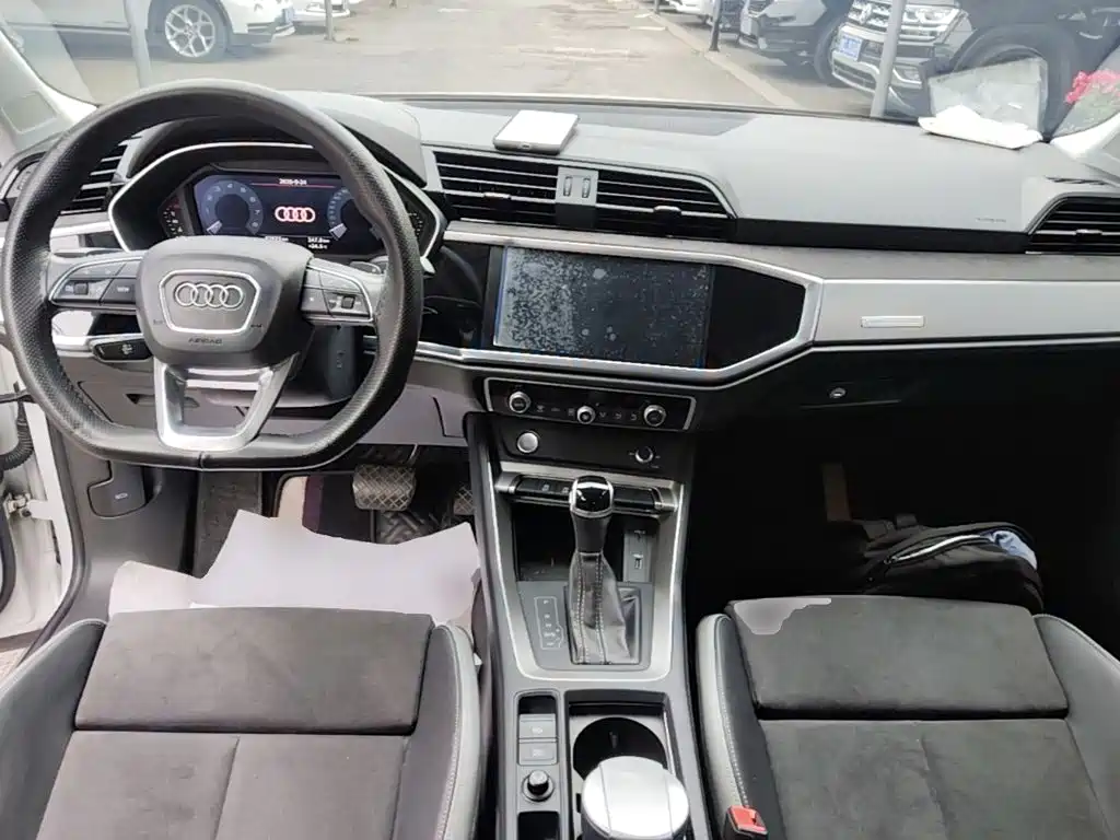 Фото 10 - Audi Q3