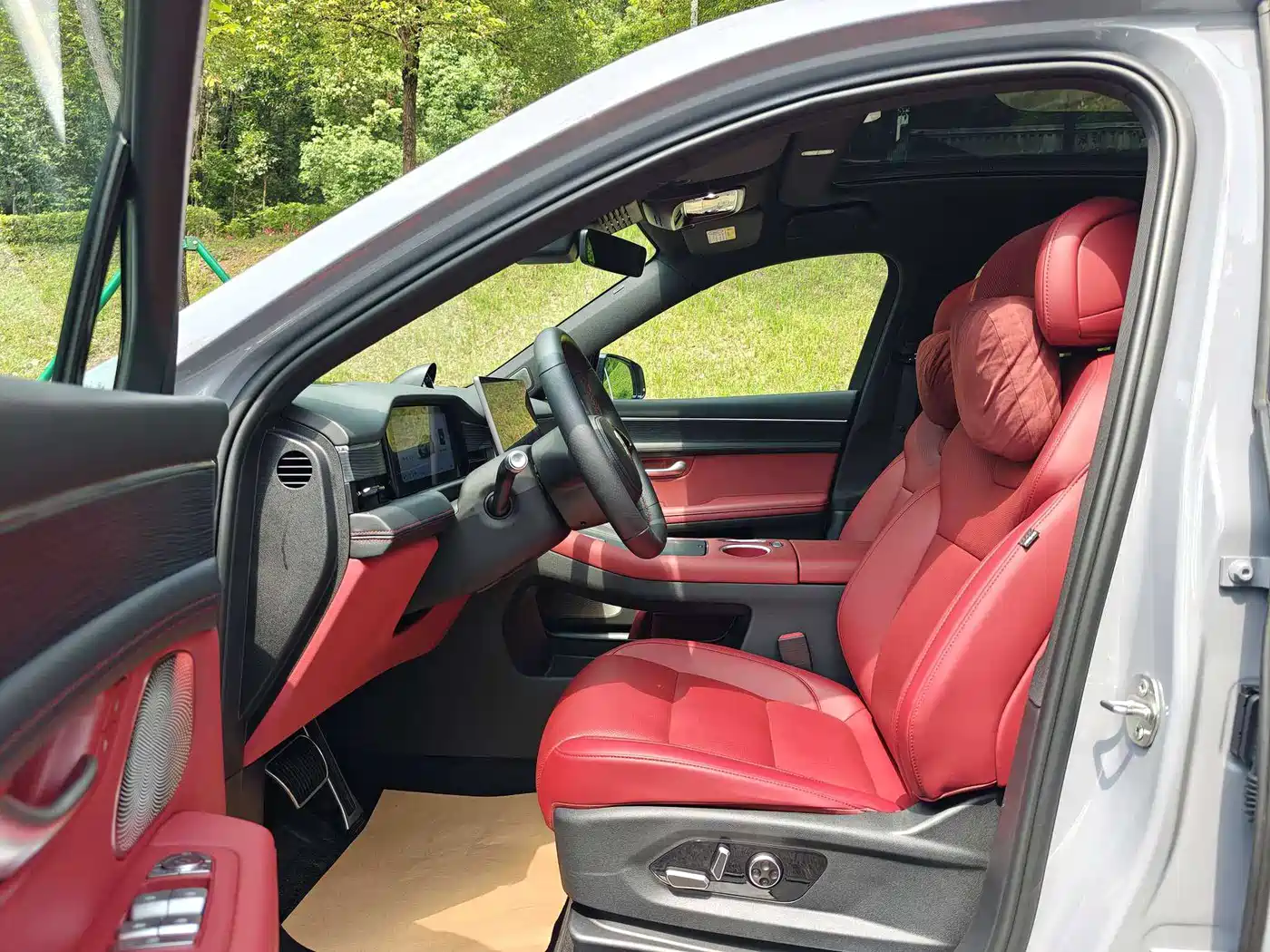 AITO Wenjie AITO M5 2025 Extended Range Ultra AWD фото 21